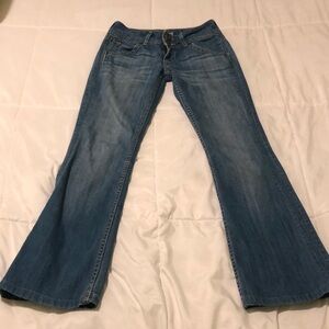 Hudson dark wash blue jeans midrise bootcut with pockets and whiskering effects
